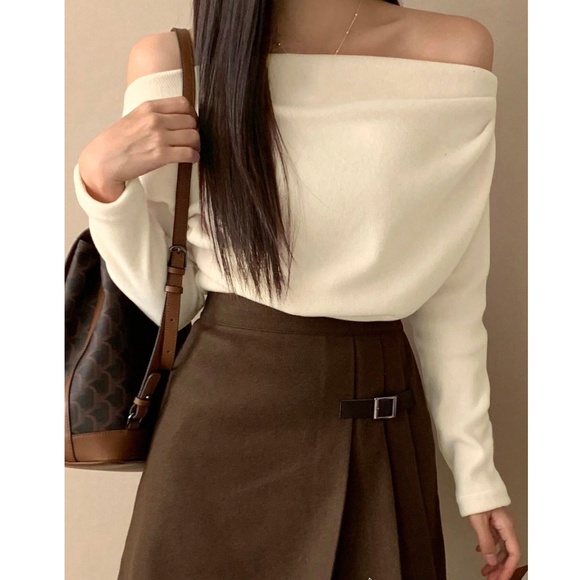 Solid Cream Off Shoulder Long Sleeve Top